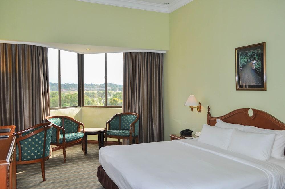 Mulia Hotel Бандар-Сери-Бегаван Экстерьер фото