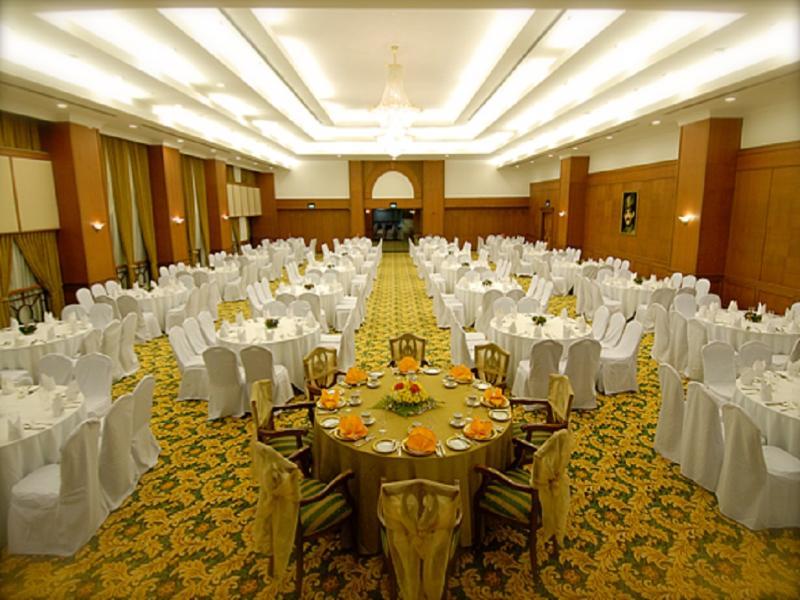 Mulia Hotel Бандар-Сери-Бегаван Экстерьер фото